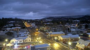 Weather camera view of Russell County Courthouse.