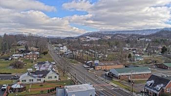 Weather camera view of Russell County Courthouse.