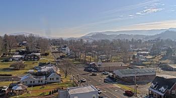 Weather camera view of Russell County Courthouse.