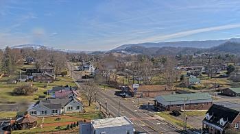 Weather camera view of Russell County Courthouse.