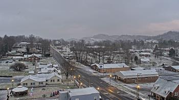 Weather camera view of Russell County Courthouse.
