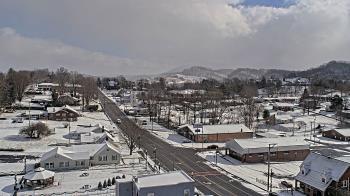 Weather camera view of Russell County Courthouse.