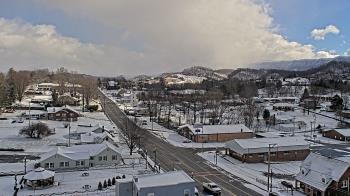 Weather camera view of Russell County Courthouse.