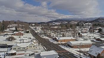 Weather camera view of Russell County Courthouse.