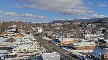Weather camera view of Russell County Courthouse.