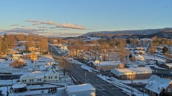 Weather camera view of Russell County Courthouse.