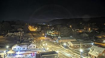 Weather camera view of Russell County Courthouse.