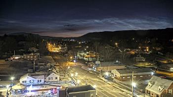 Weather camera view of Russell County Courthouse.