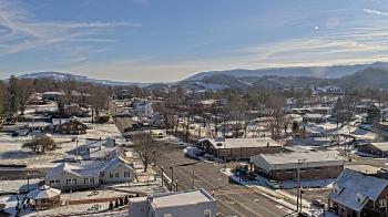 Weather camera view of Russell County Courthouse.