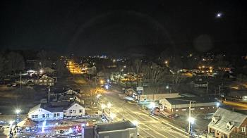 Weather camera view of Russell County Courthouse.