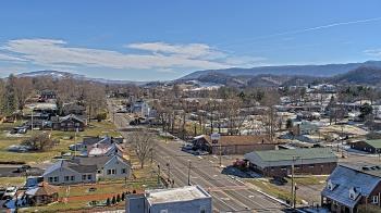 Weather camera view of Russell County Courthouse.