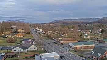 Weather camera view of Russell County Courthouse.