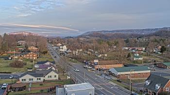 Weather camera view of Russell County Courthouse.