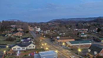 Weather camera view of Russell County Courthouse.