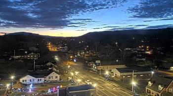 Weather camera view of Russell County Courthouse.