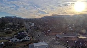 Weather camera view of Russell County Courthouse.
