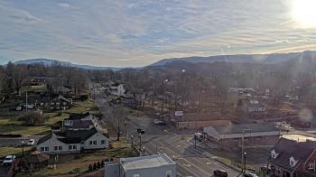 Weather camera view of Russell County Courthouse.
