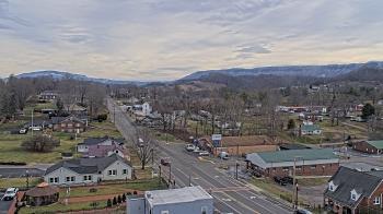 Weather camera view of Russell County Courthouse.