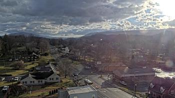 Weather camera view of Russell County Courthouse.