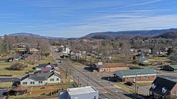 Weather camera view of Russell County Courthouse.