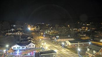 Weather camera view of Russell County Courthouse.