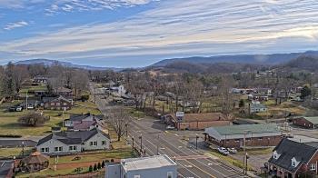 Weather camera view of Russell County Courthouse.