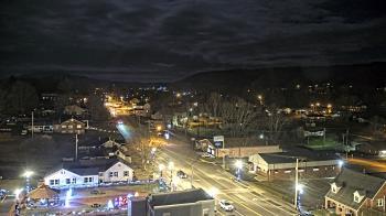 Weather camera view of Russell County Courthouse.