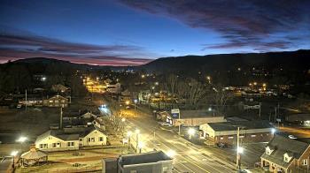 Weather camera view of Russell County Courthouse.
