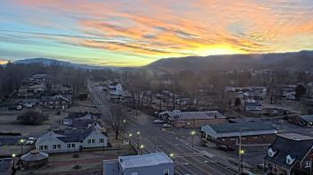 Weather camera view of Russell County Courthouse.