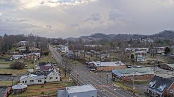 Weather camera view of Russell County Courthouse.