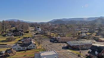 Weather camera view of Russell County Courthouse.