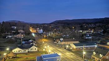 Weather camera view of Russell County Courthouse.