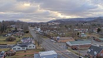 Weather camera view of Russell County Courthouse.