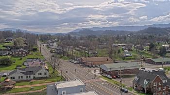 Weather camera view of Russell County Courthouse.