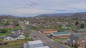 Weather camera view of Russell County Courthouse.