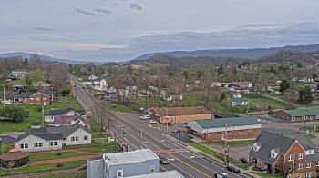 Weather camera view of Russell County Courthouse.