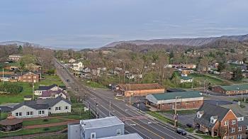 Weather camera view of Russell County Courthouse.