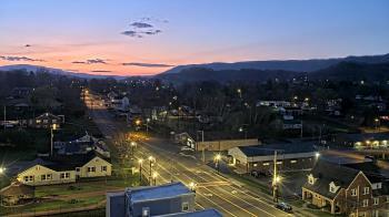 Weather camera view of Russell County Courthouse.