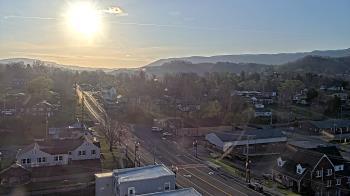 Weather camera view of Russell County Courthouse.