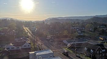 Weather camera view of Russell County Courthouse.