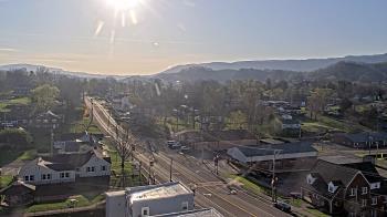 Weather camera view of Russell County Courthouse.
