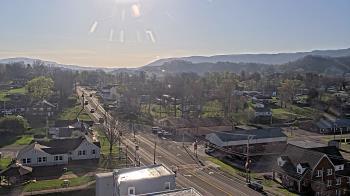 Weather camera view of Russell County Courthouse.