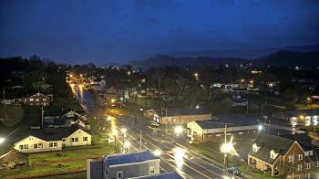 Weather camera view of Russell County Courthouse.