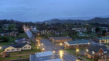 Weather camera view of Russell County Courthouse.
