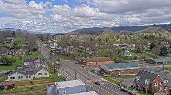 Weather camera view of Russell County Courthouse.