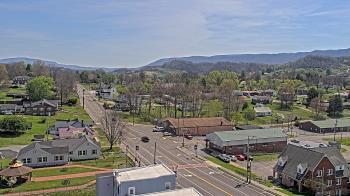 Weather camera view of Russell County Courthouse.