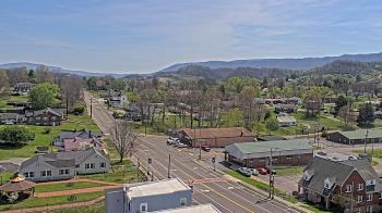 Weather camera view of Russell County Courthouse.