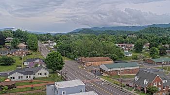Weather camera view of Russell County Courthouse.