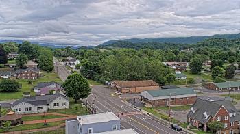 Weather camera view of Russell County Courthouse.