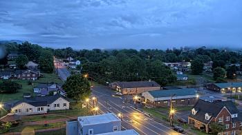 Weather camera view of Russell County Courthouse.